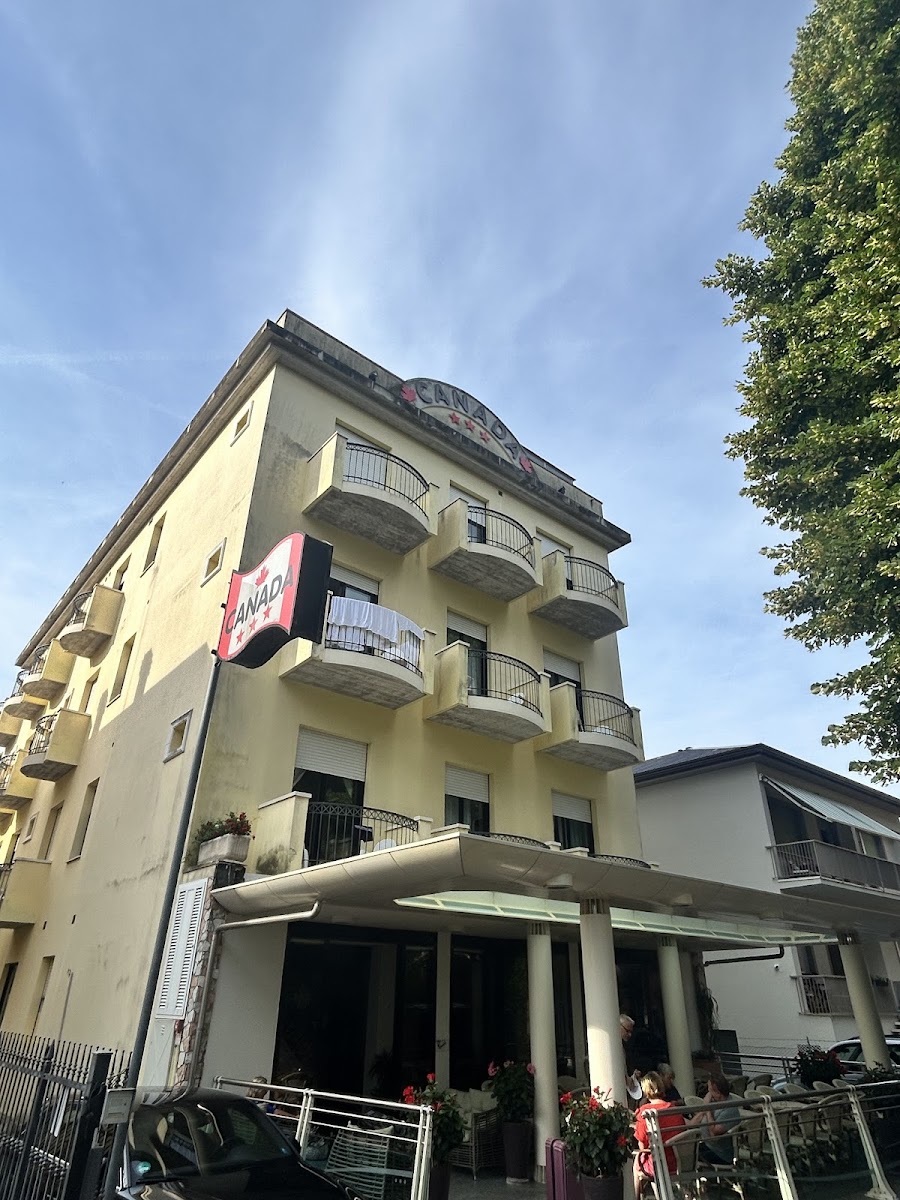 hotel canada