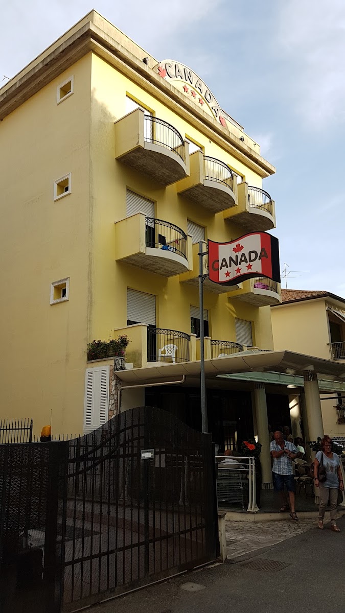 hotel canada