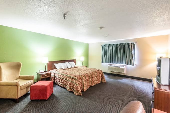 Motel 6 Morehead, KY