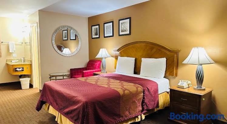 Franciscan Inn Motel
