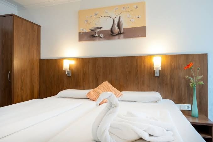Hotel Triton