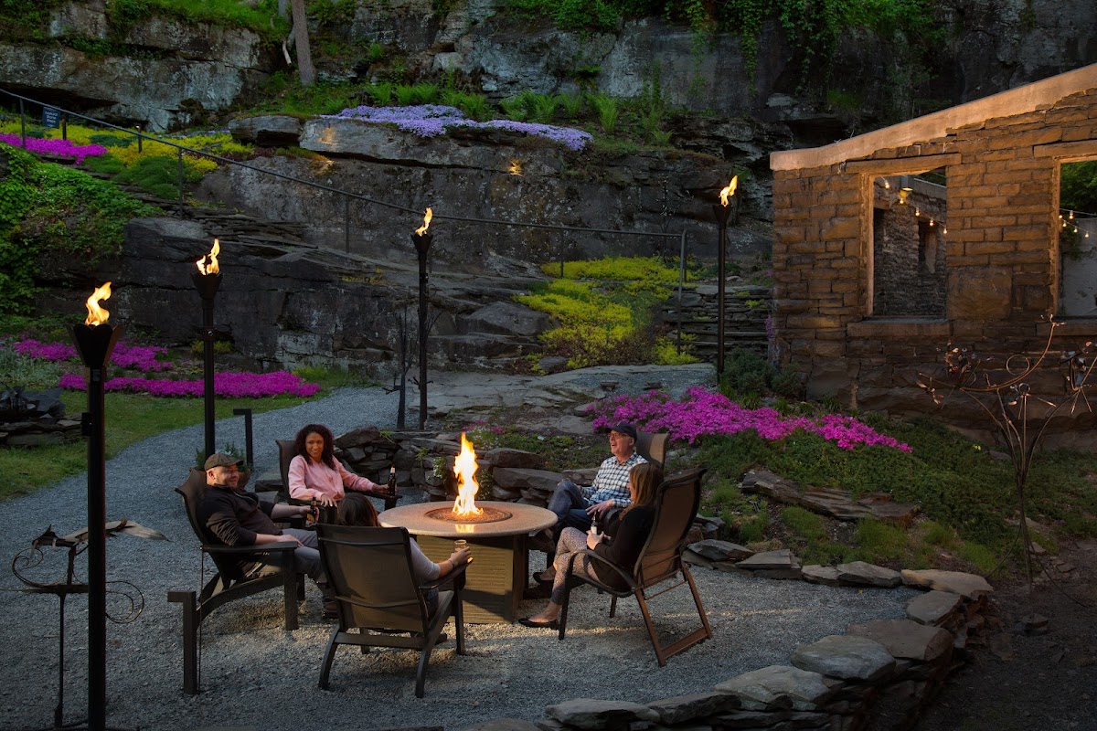 Ledges Hotel