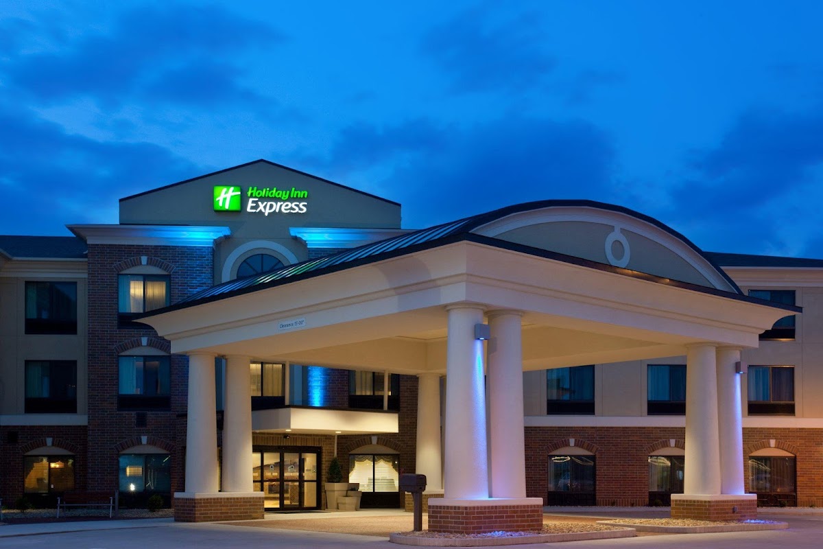 Holiday Inn Express & Suites Peru - Lasalle Area by IHG