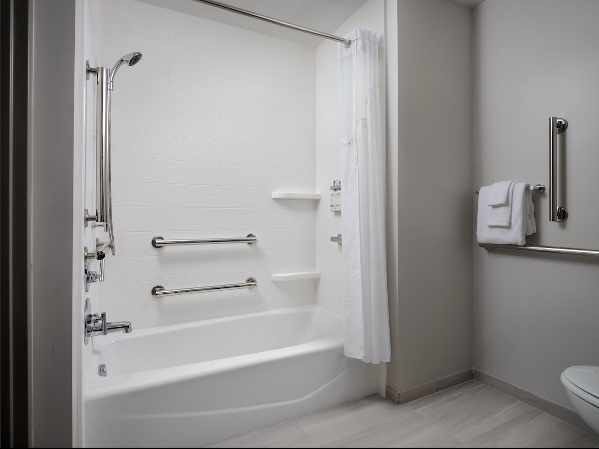 Holiday Inn Express & Suites Peru - Lasalle Area by IHG