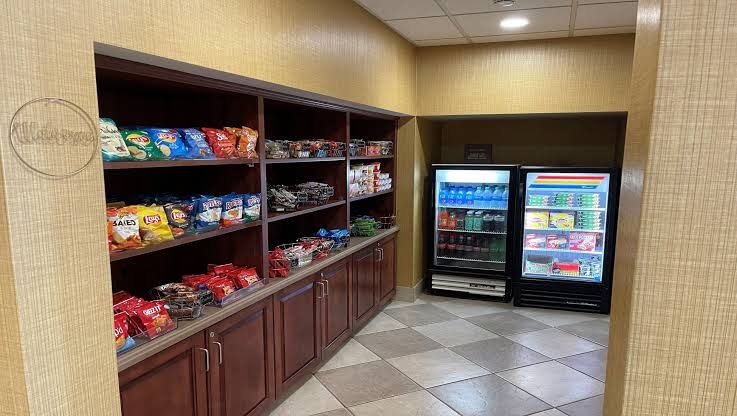 Holiday Inn Express & Suites Bowling Green, an IHG Hotel