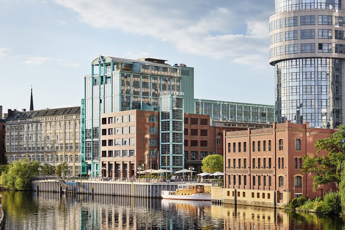 AMERON Berlin ABION Spreebogen Waterside