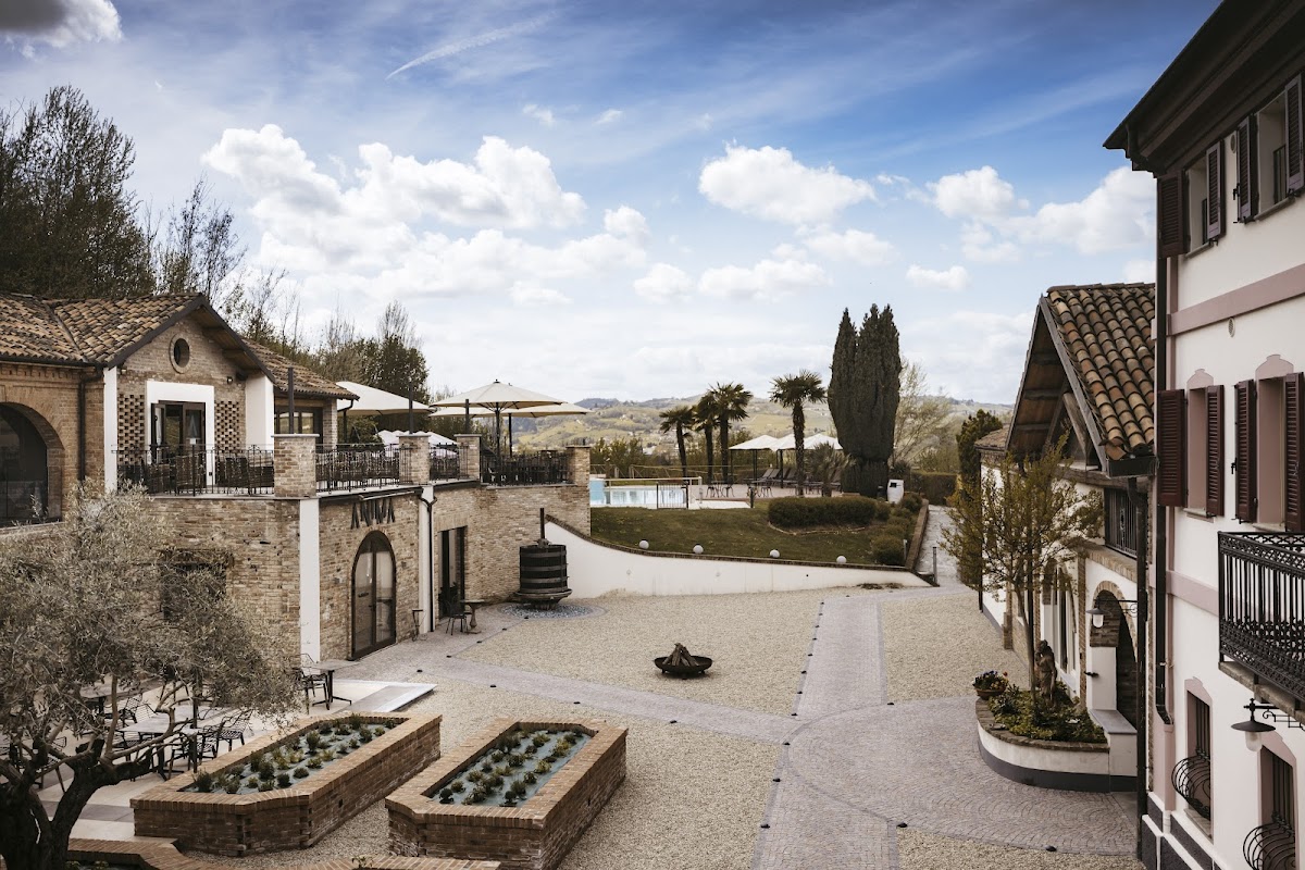Almaranto Relais Boutique Hotel