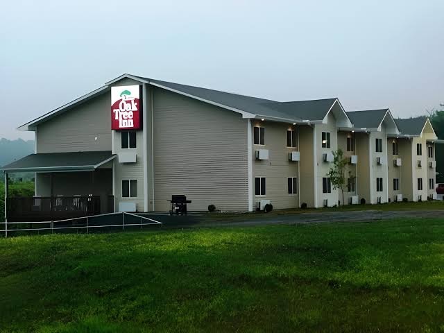 Travelodge by Wyndham Low Moor Near Covington