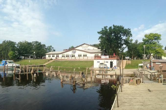 Ballard’s Resort
