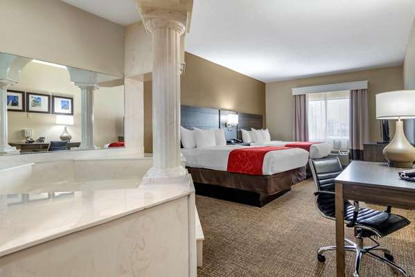 Comfort Suites near Robins Air Force Base