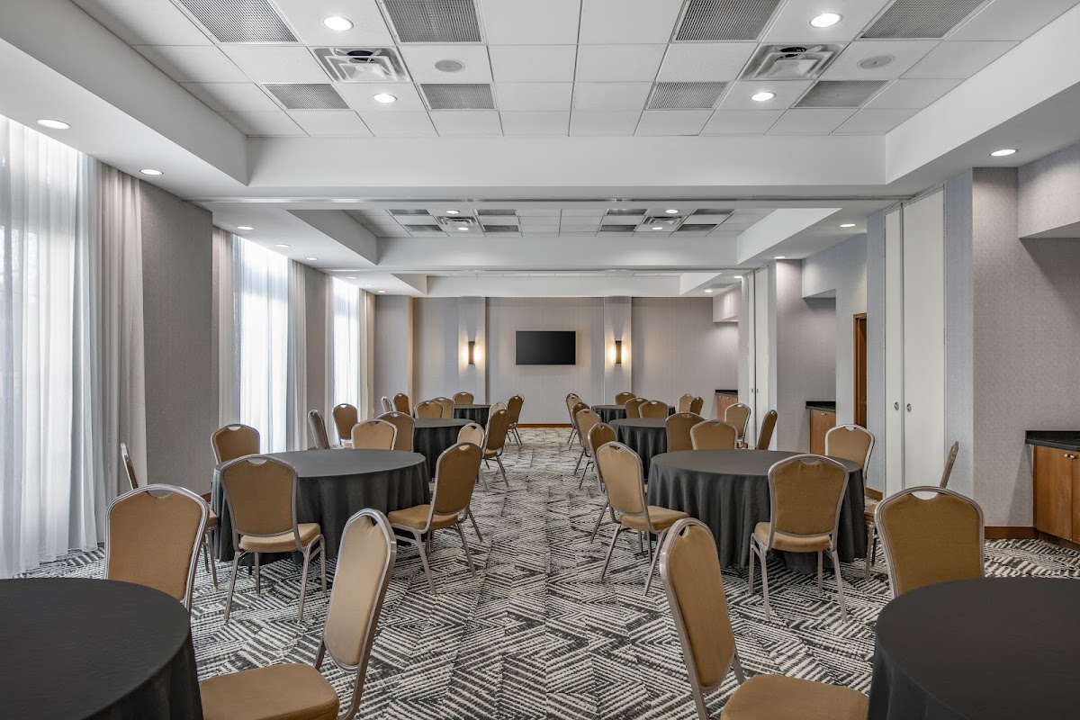 Hyatt Place Riverside/Downtown