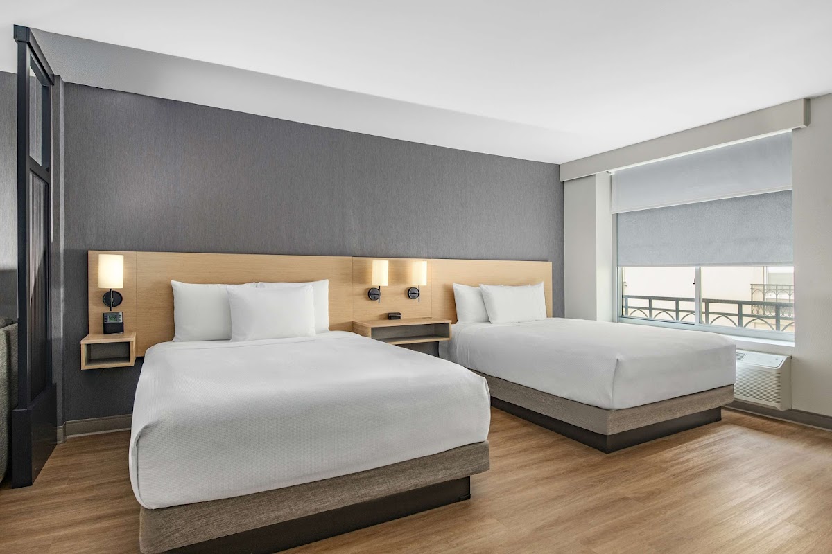 Hyatt Place Riverside/Downtown
