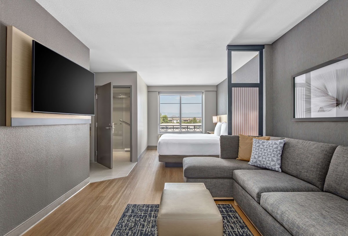 Hyatt Place Riverside/Downtown
