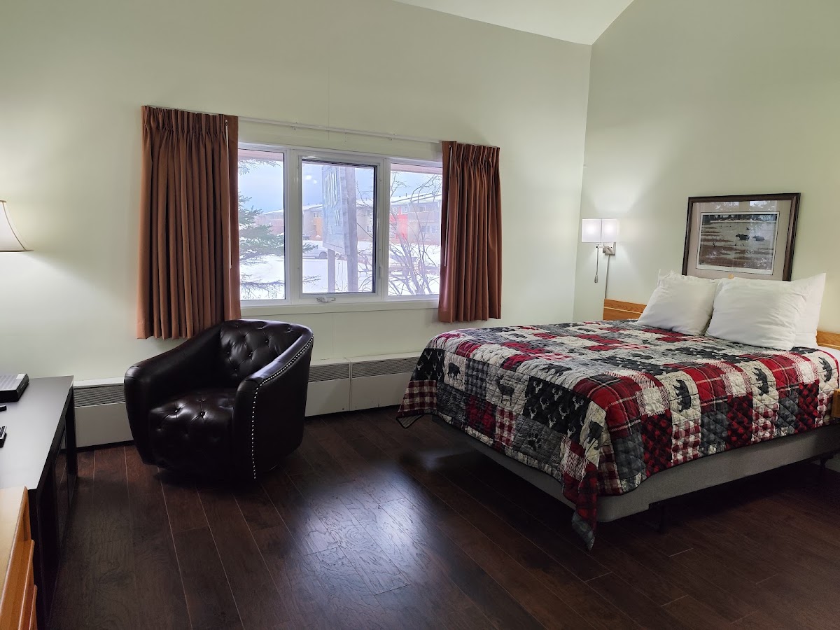 The Aurora Inn