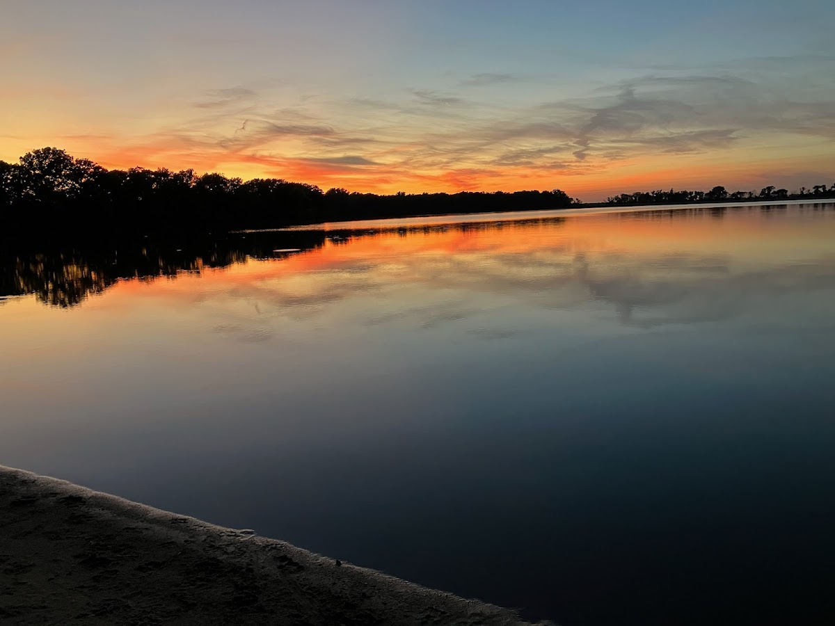Shirley's Park & Country Retreat - Seasonal Campground & Kayak Rental