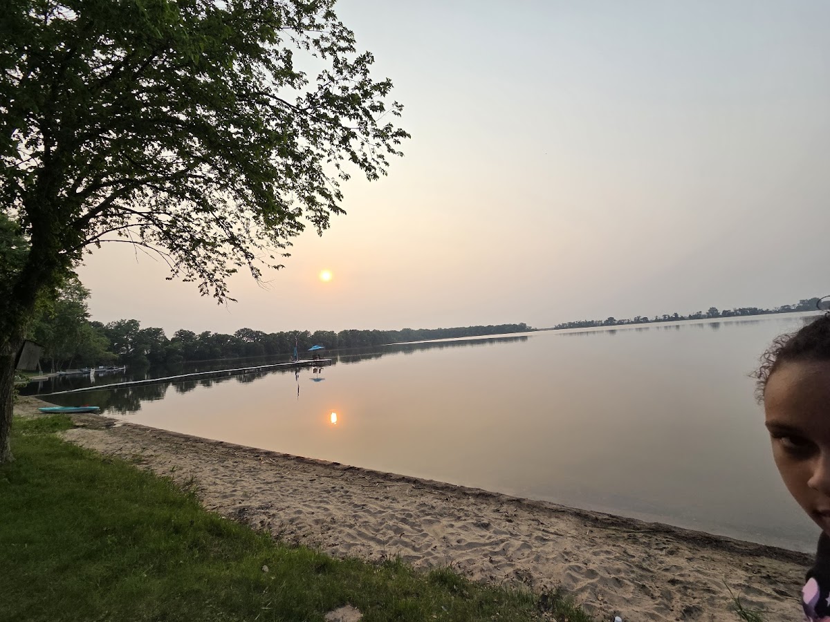 Shirley's Park & Country Retreat - Seasonal Campground & Kayak Rental