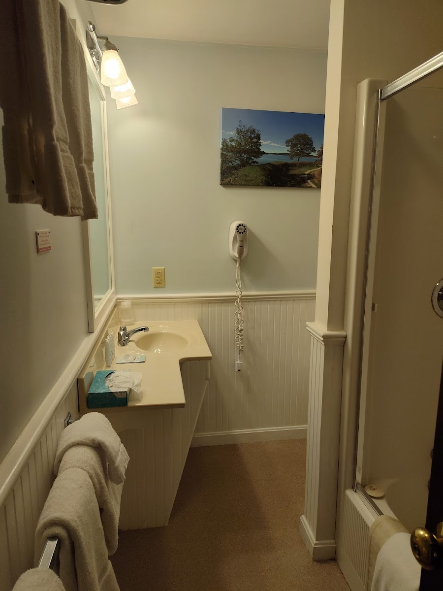 Wiscasset Woods Lodge
