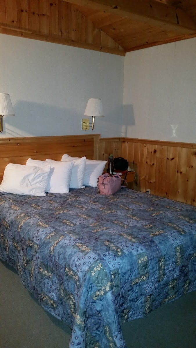 Wiscasset Woods Lodge