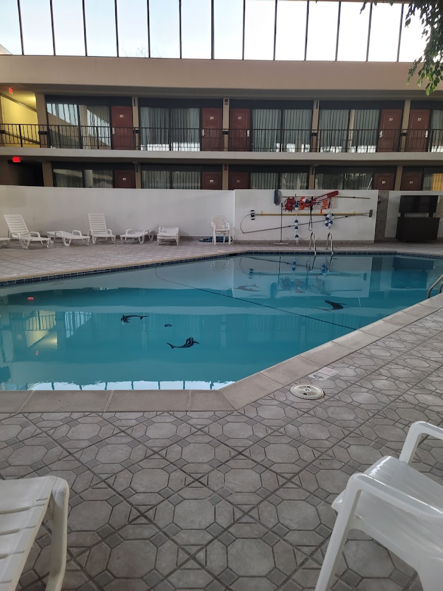 Travelodge by Wyndham Romulus Detroit Airport