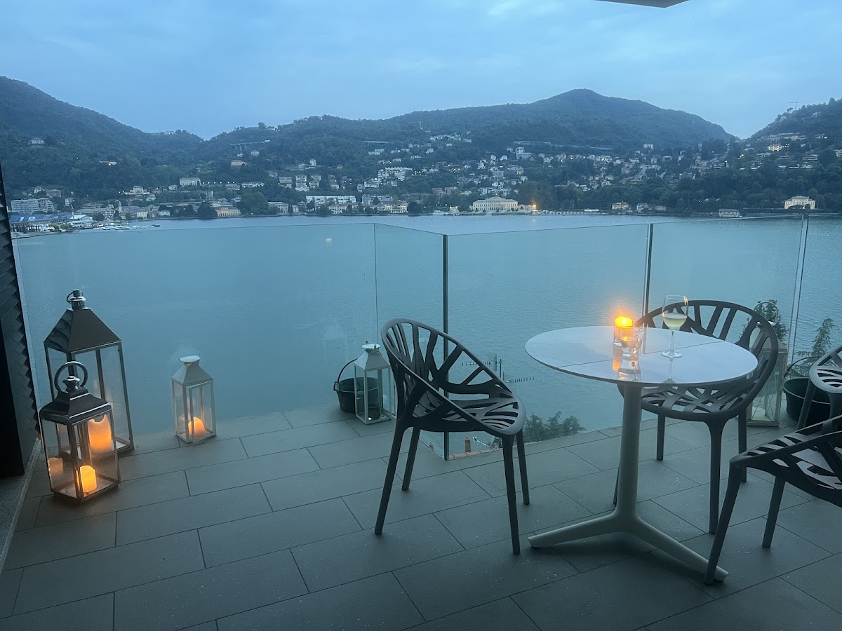 EXECUTIVE PENTHOUSE COMO CONDO - Italian Apartments