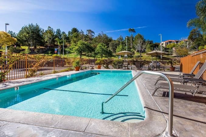Comfort Suites Near Six Flags Magic Mountain