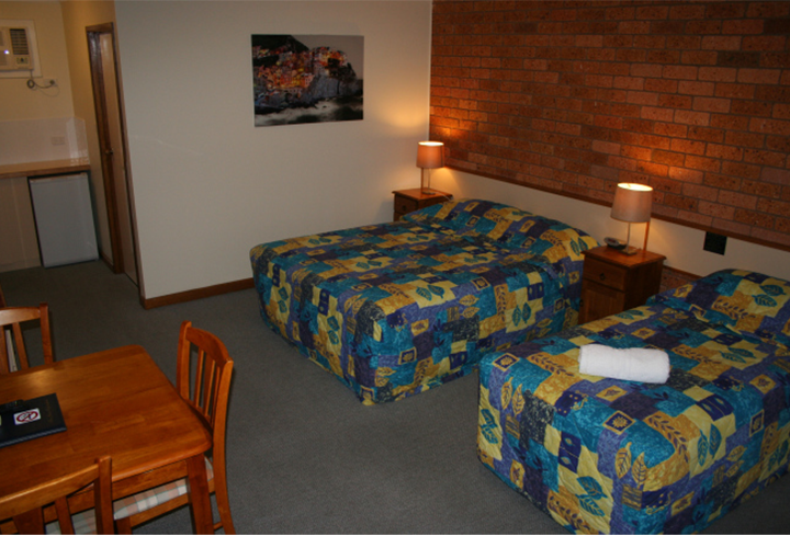 Newell Motor Inn