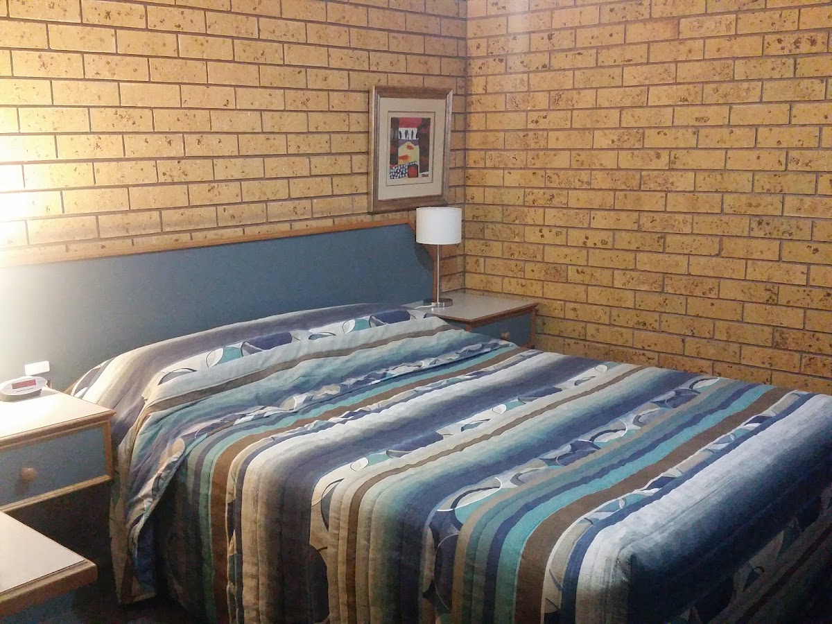 Newell Motor Inn