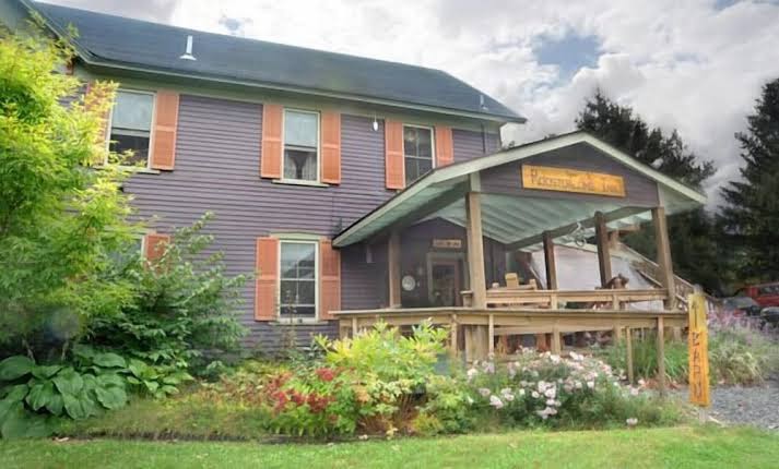 Rooster Comb Inn