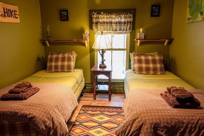Rooster Comb Inn