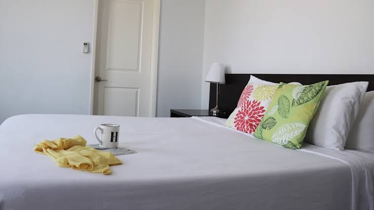 Hometel Suites