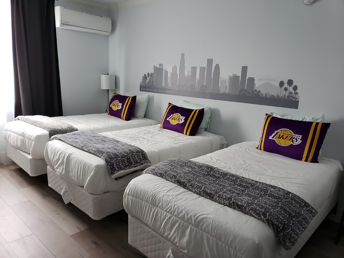 Hometel Suites