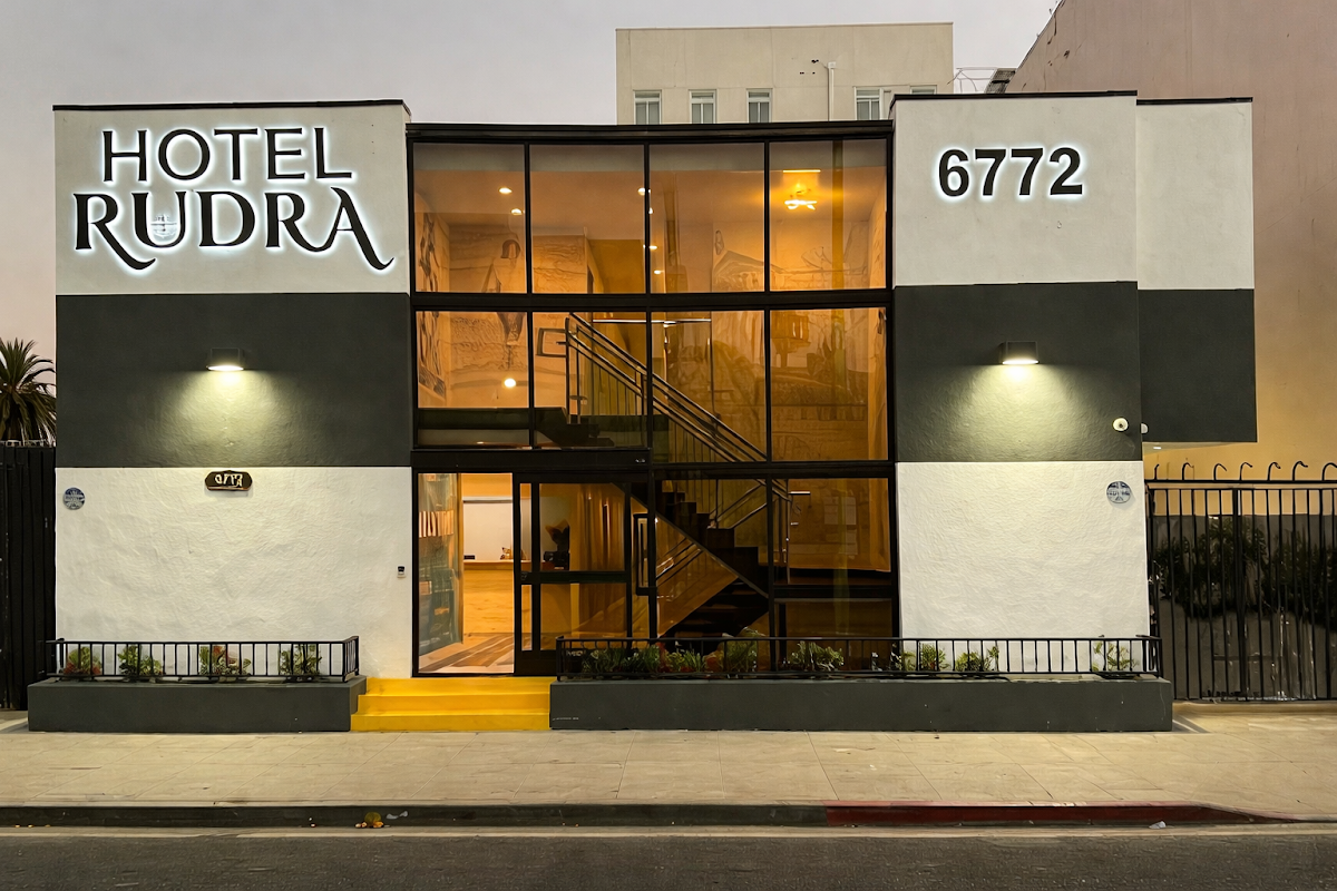 Hotel Rudra - Hollywood