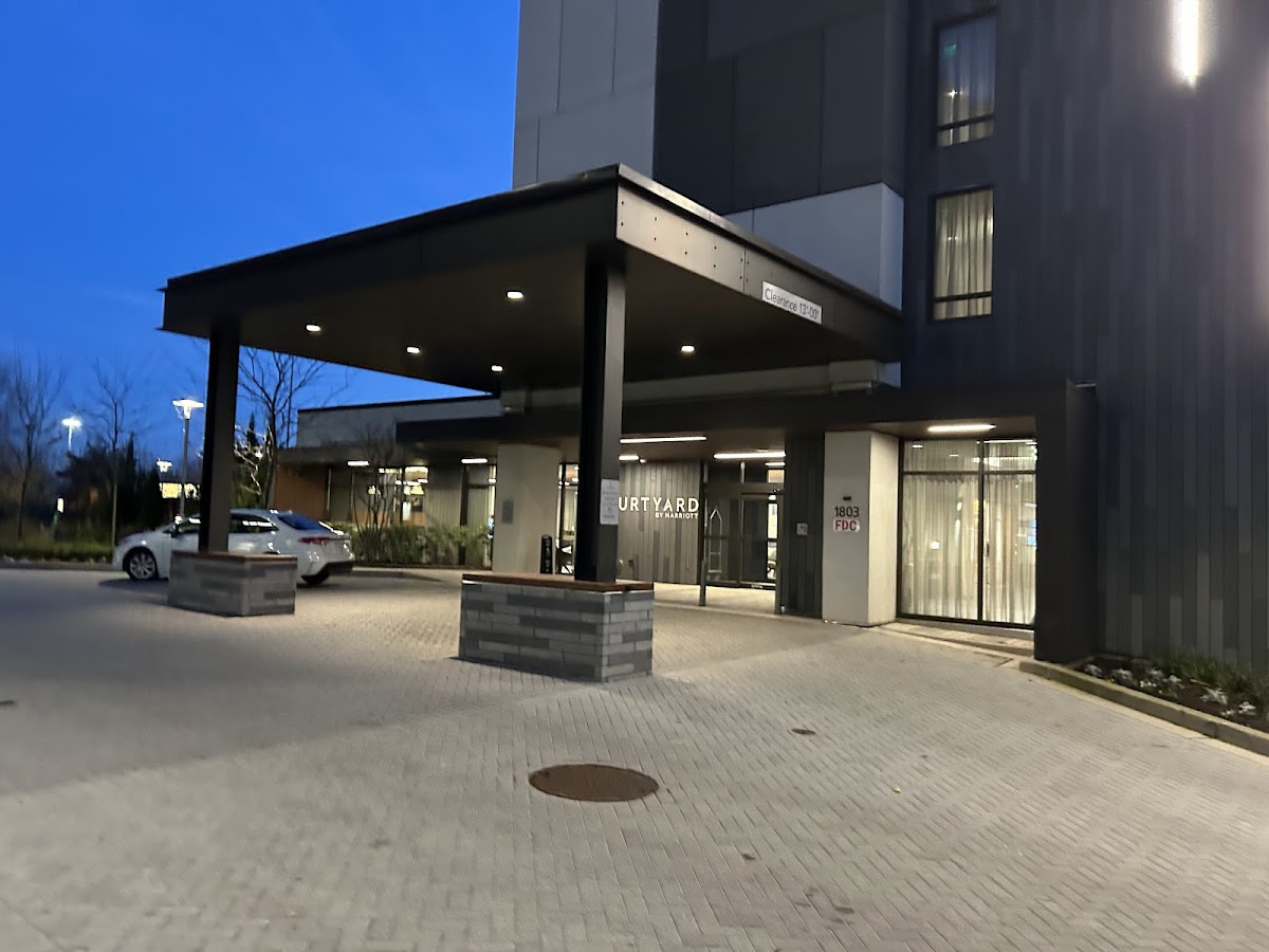 Courtyard by Marriott Baltimore Downtown/McHenry Row