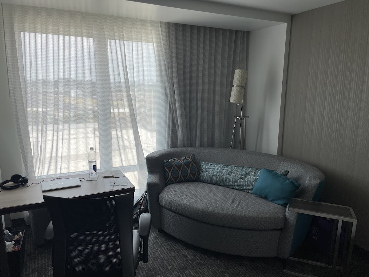 Courtyard by Marriott Baltimore Downtown/McHenry Row