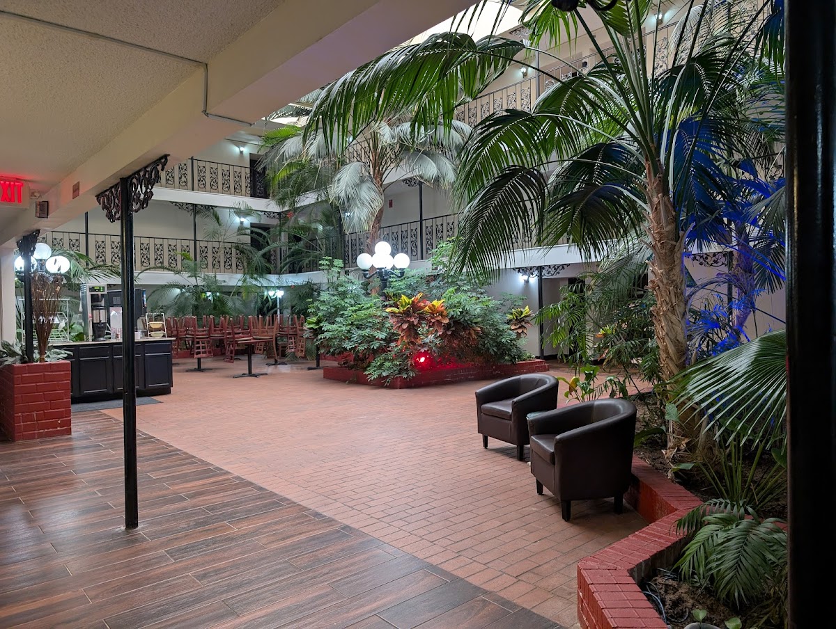 Coratel Plus Suites Wichita West Airport