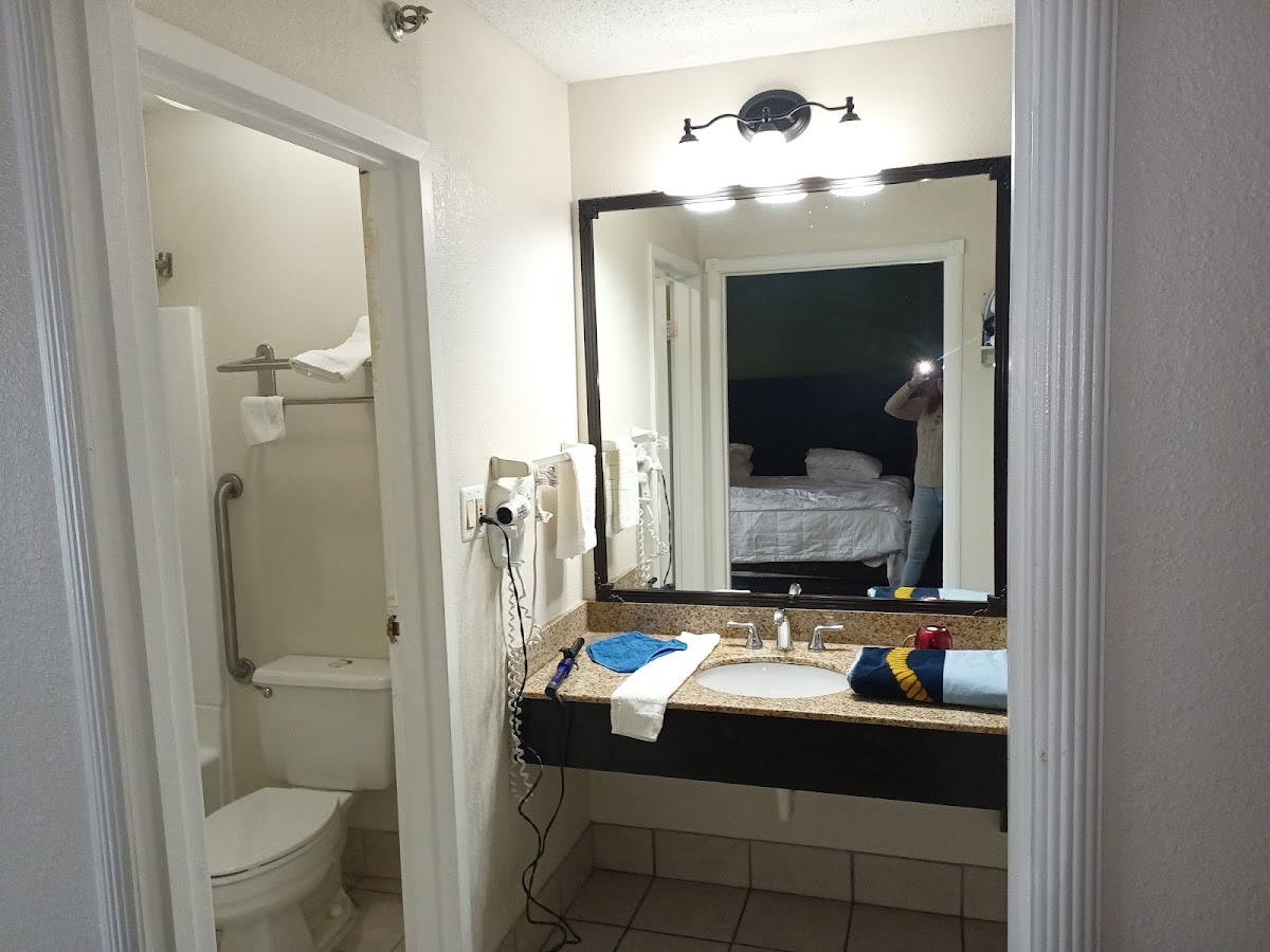 Coratel Plus Suites Wichita West Airport