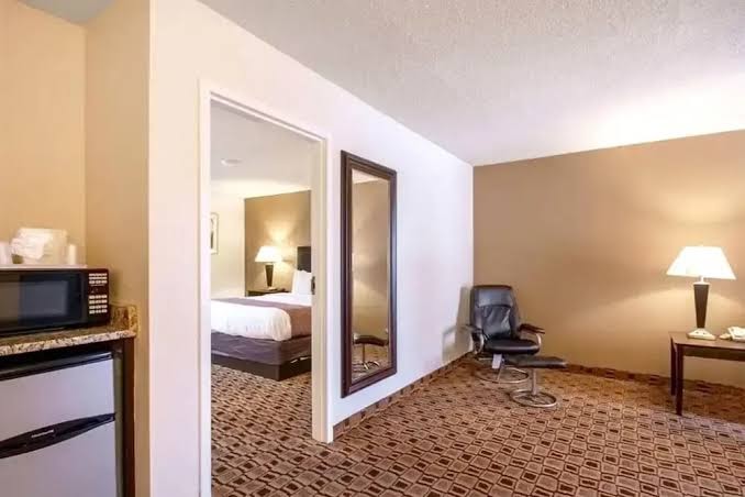Coratel Plus Suites Wichita West Airport