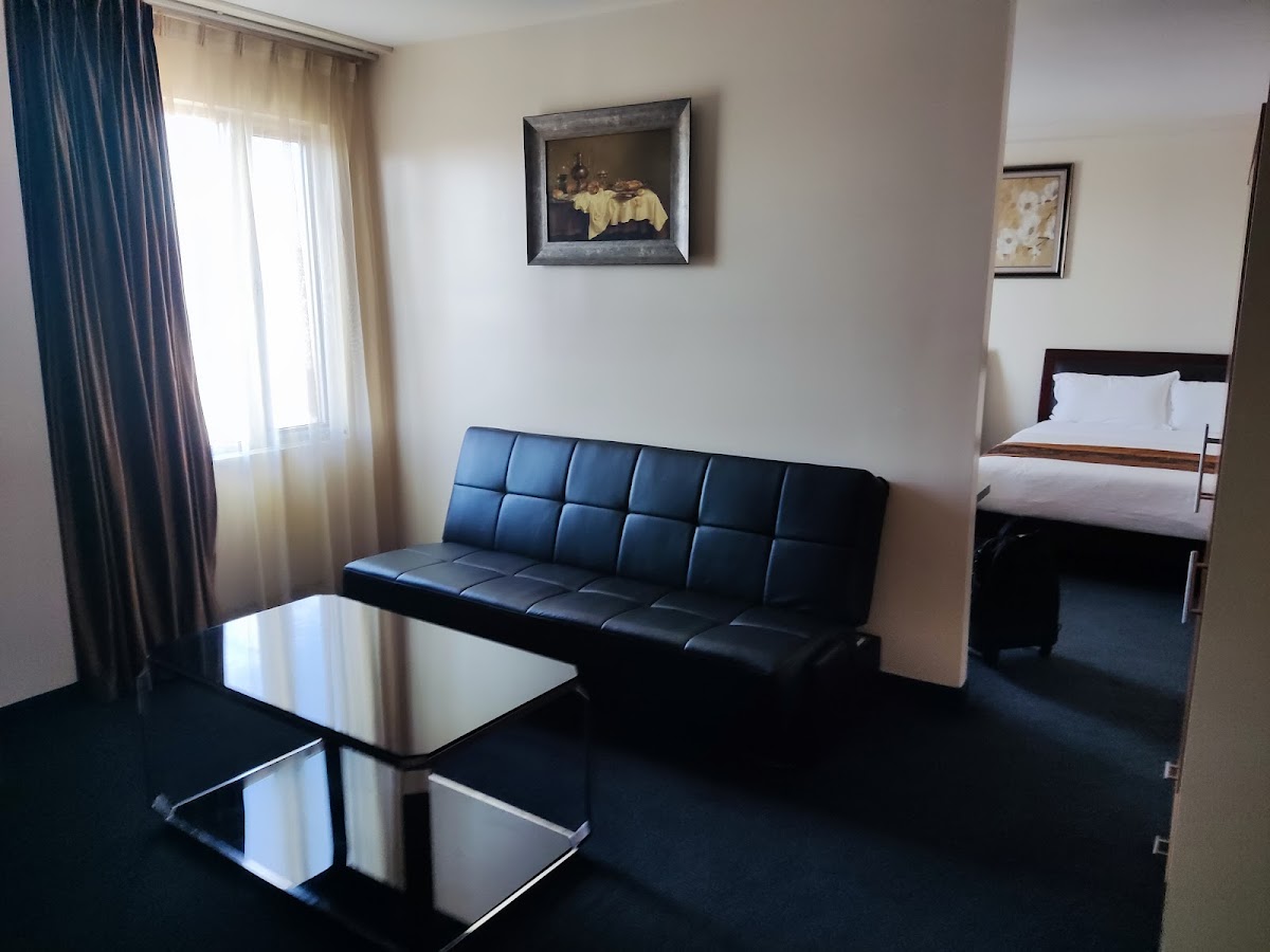 John Hotel