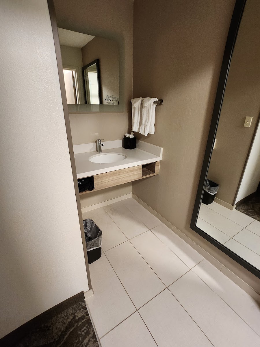 Sonesta Select Seattle Renton Suites