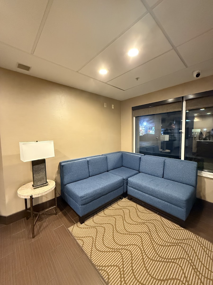 The Atrium Hotel