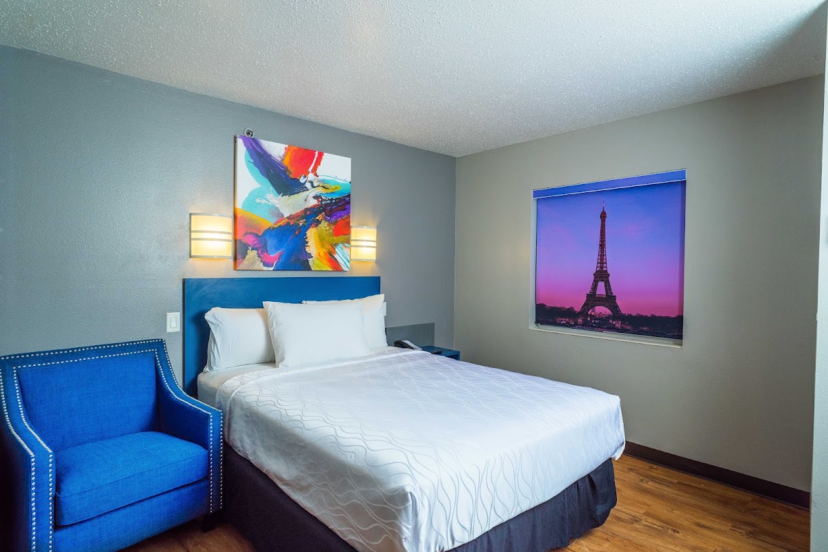Studio Z Extended Stay Hotel & Lounge