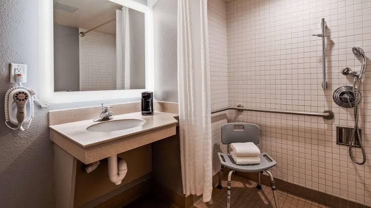 Best Western Yacht Harbor Hotel