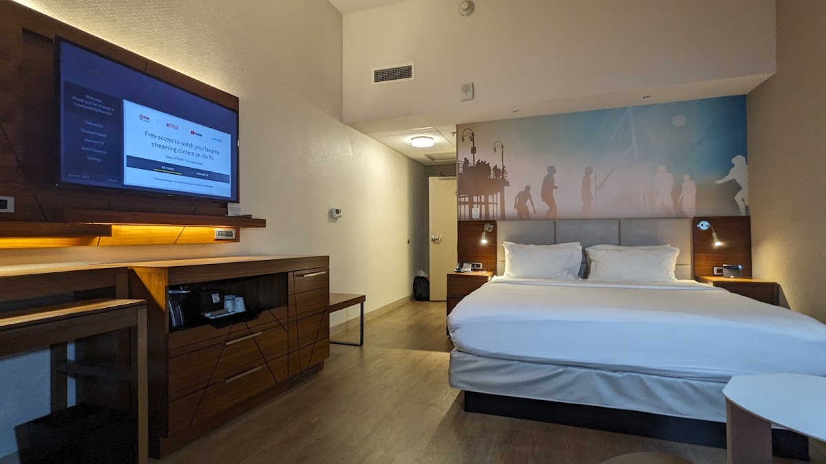 Courtyard by Marriott Santa Monica