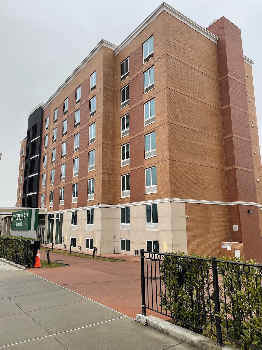 Courtyard by Marriott New York Queens/Fresh Meadows