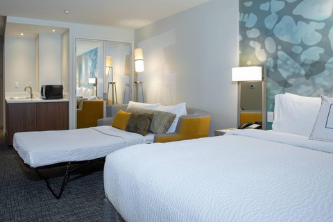 Courtyard by Marriott New York Queens/Fresh Meadows
