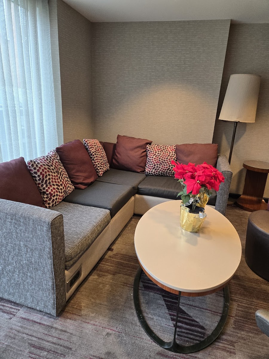Courtyard by Marriott New York Queens/Fresh Meadows