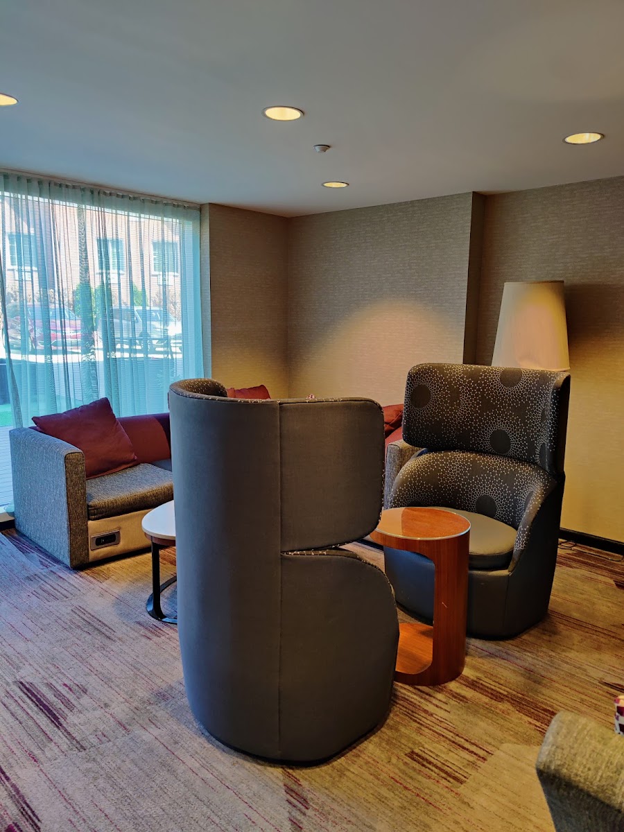 Courtyard by Marriott New York Queens/Fresh Meadows