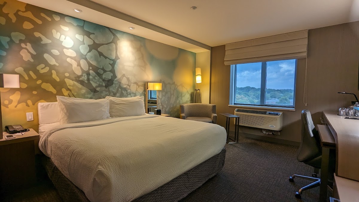 Courtyard by Marriott New York Queens/Fresh Meadows