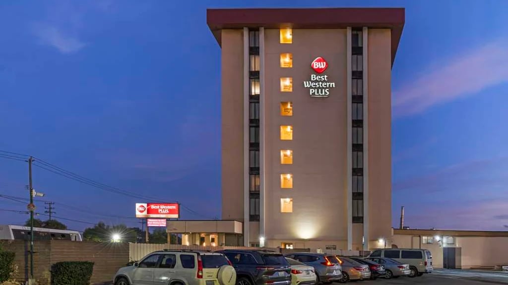 Best Western Plus Grosvenor Airport Hotel