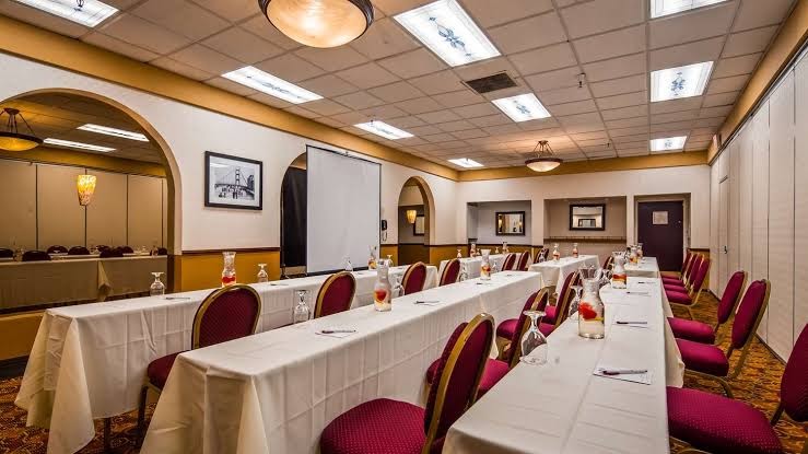 Best Western Plus Grosvenor Airport Hotel